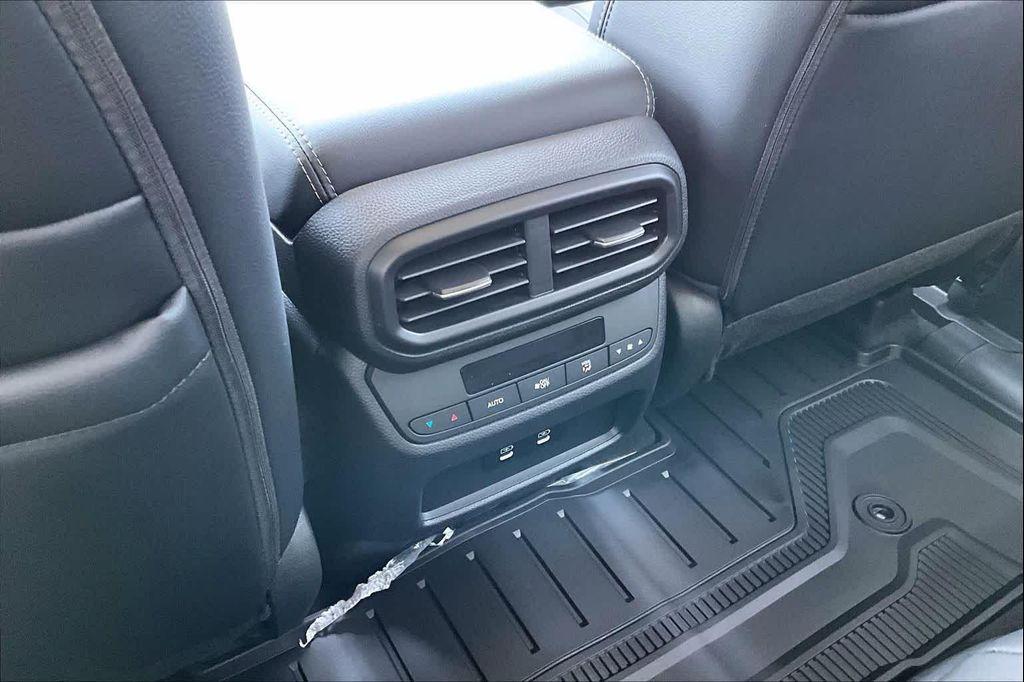 new 2026 Honda Pilot car, priced at $51,590