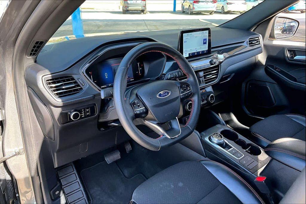 used 2025 Ford Escape car, priced at $22,899