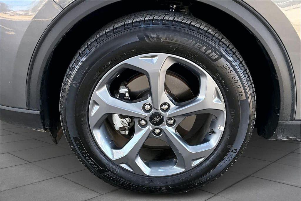 used 2025 Ford Escape car, priced at $22,899