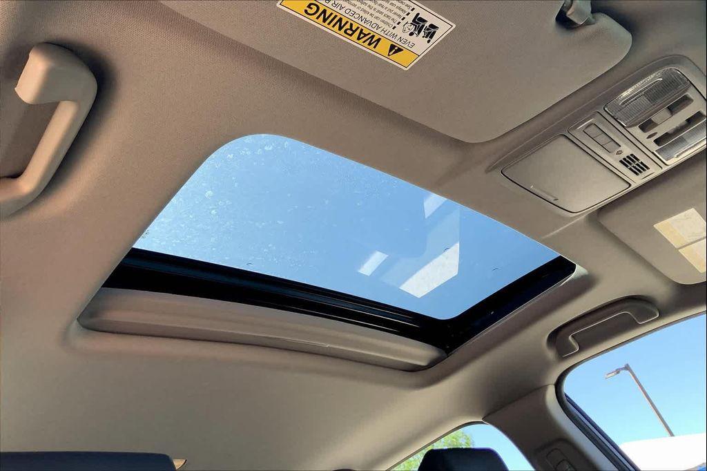 used 2022 Honda CR-V Hybrid car, priced at $25,899