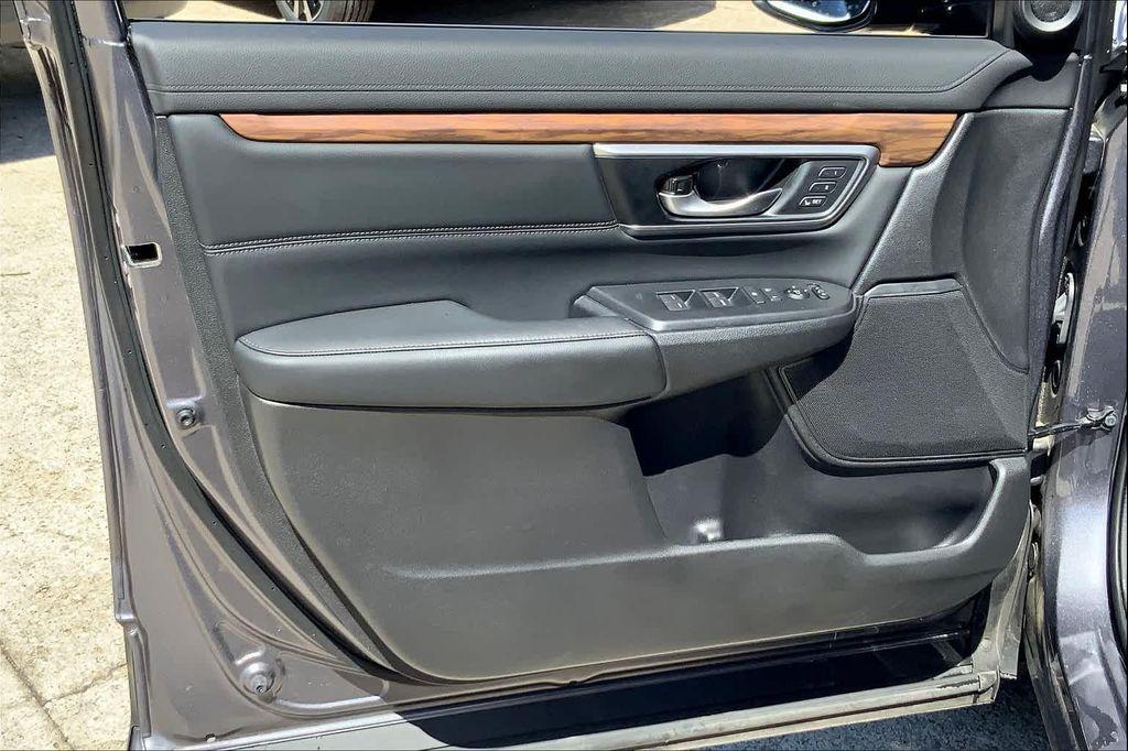 used 2022 Honda CR-V Hybrid car, priced at $25,899