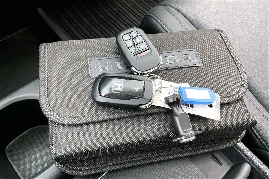 used 2026 Honda Odyssey car, priced at $37,599