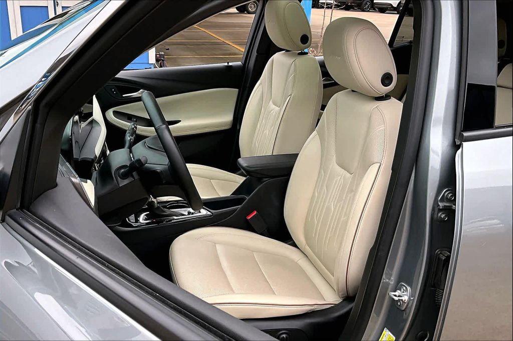used 2025 Buick Encore GX car, priced at $29,399