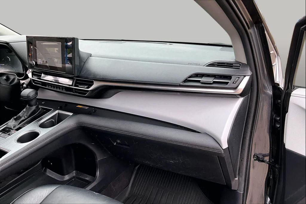 used 2025 Toyota Sienna car, priced at $39,798