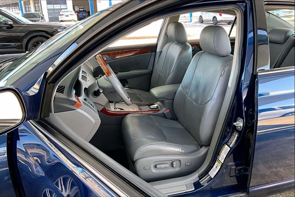 used 2006 Toyota Avalon car, priced at $5,999