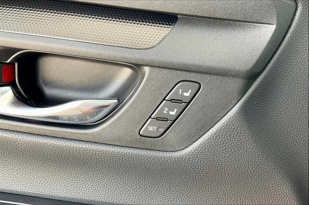 new 2026 Honda CR-V Hybrid car, priced at $38,880