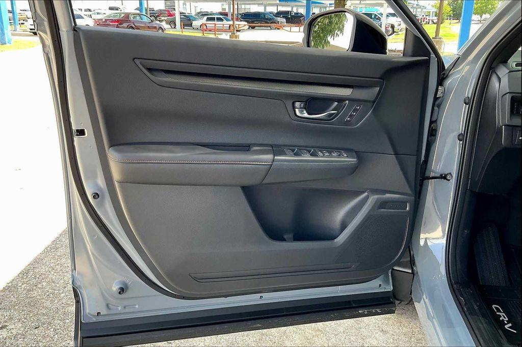 new 2026 Honda CR-V Hybrid car, priced at $38,880