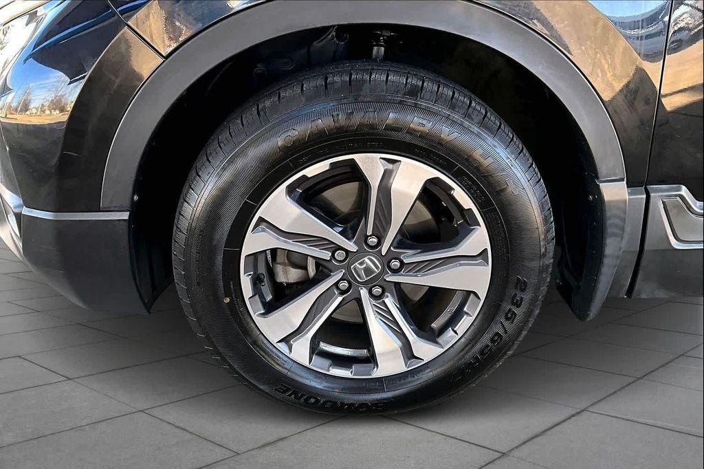 used 2017 Honda CR-V car, priced at $15,799