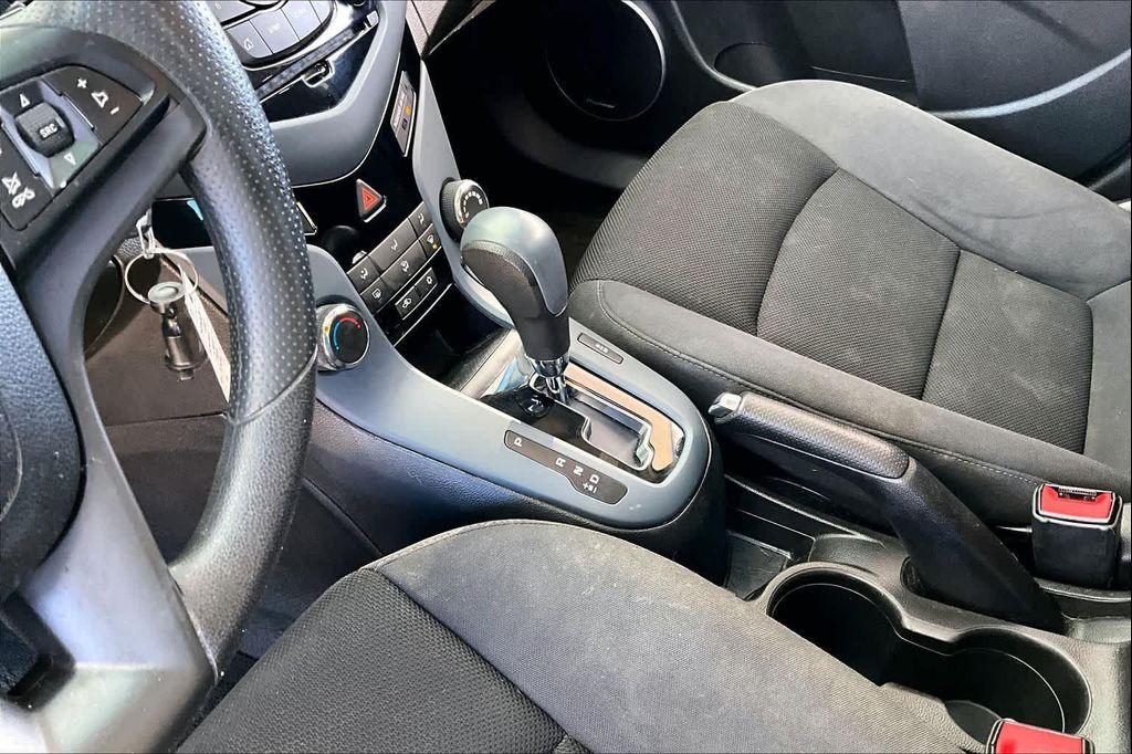 used 2016 Chevrolet Cruze Limited car, priced at $7,399