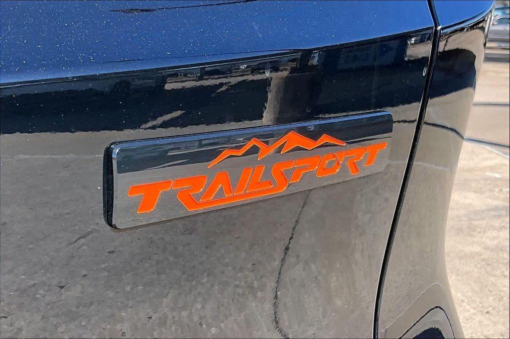 new 2026 Honda CR-V Hybrid car, priced at $40,250