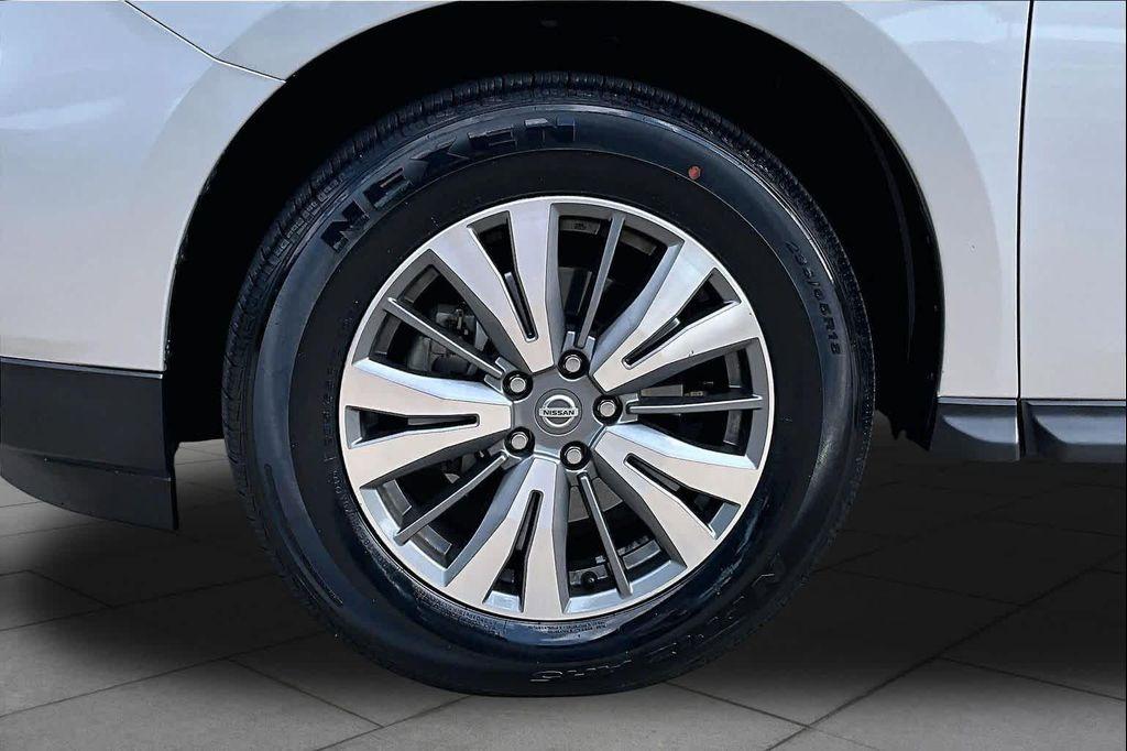 used 2020 Nissan Pathfinder car, priced at $17,098