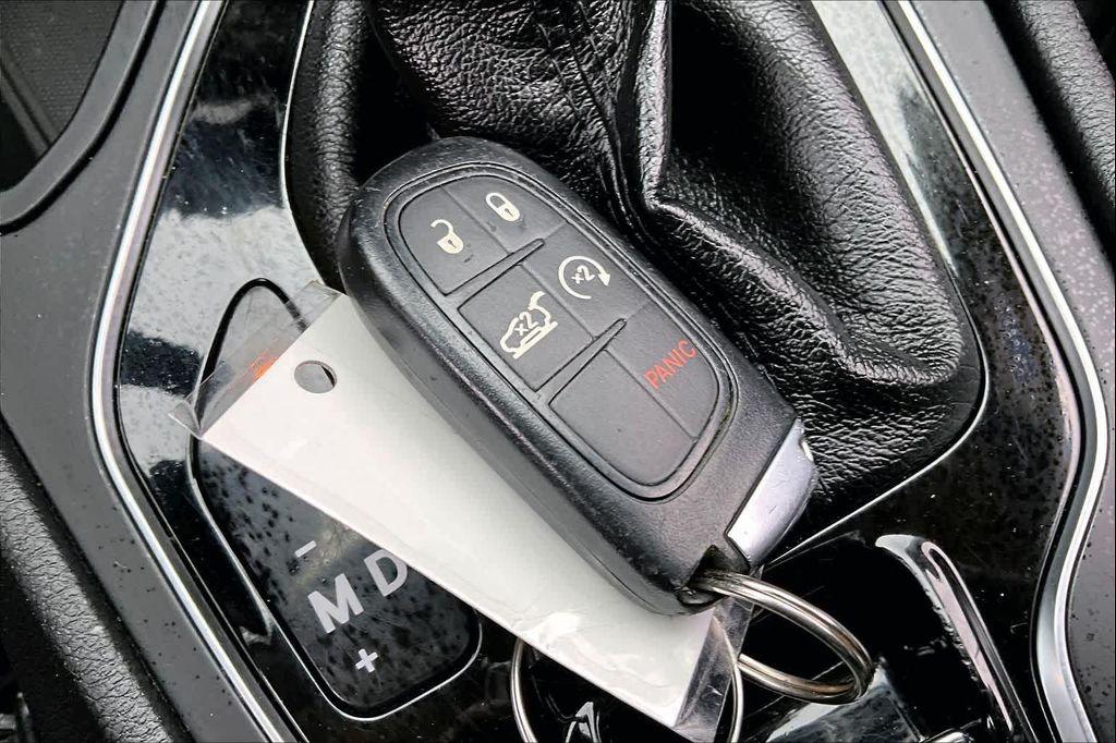 used 2020 Jeep Cherokee car, priced at $15,698