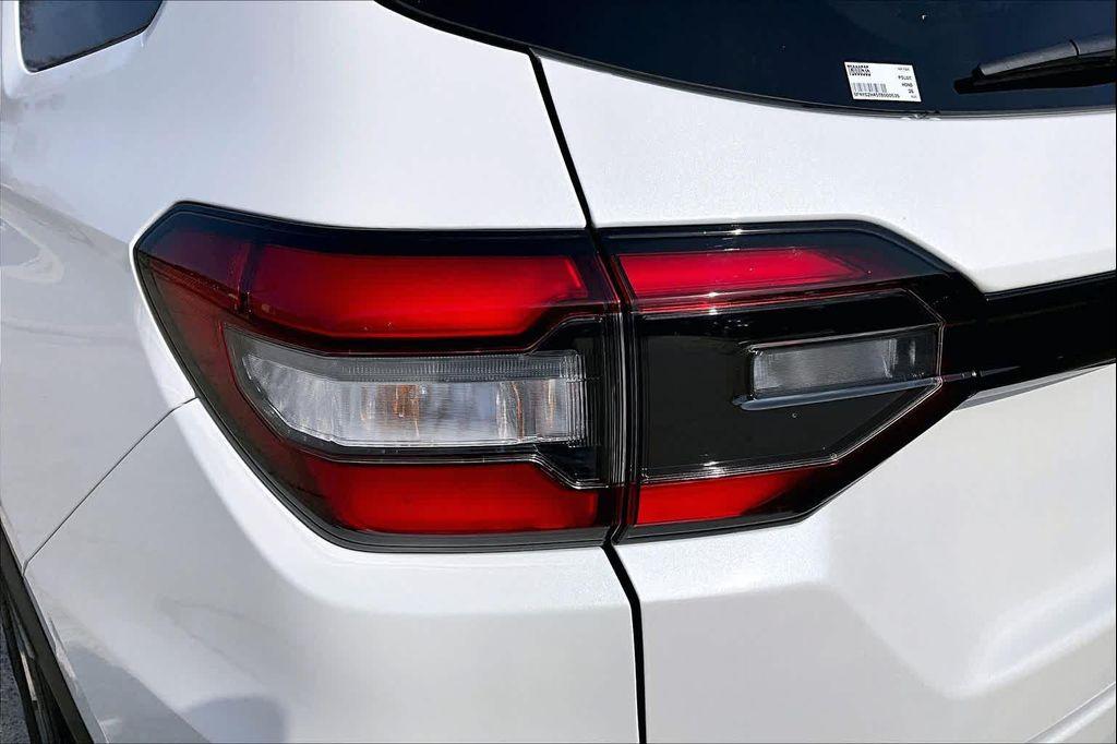 new 2026 Honda Pilot car, priced at $46,195