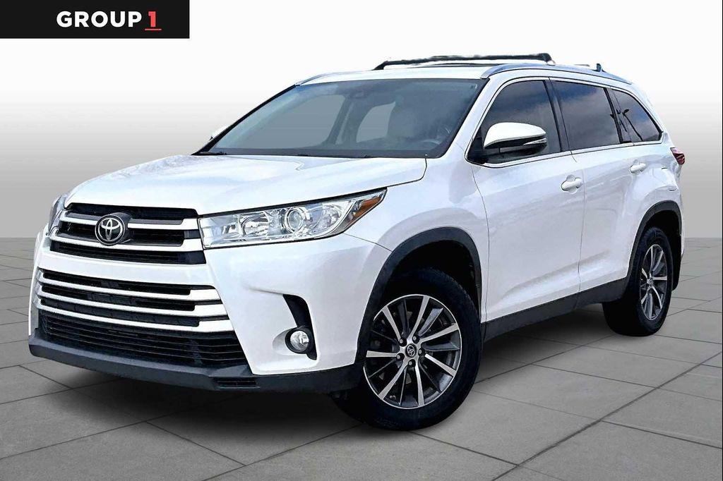 used 2019 Toyota Highlander car, priced at $22,399