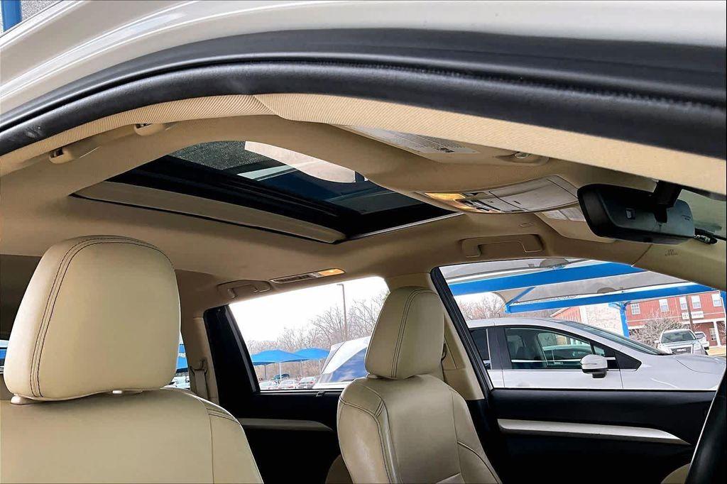 used 2019 Toyota Highlander car, priced at $22,399