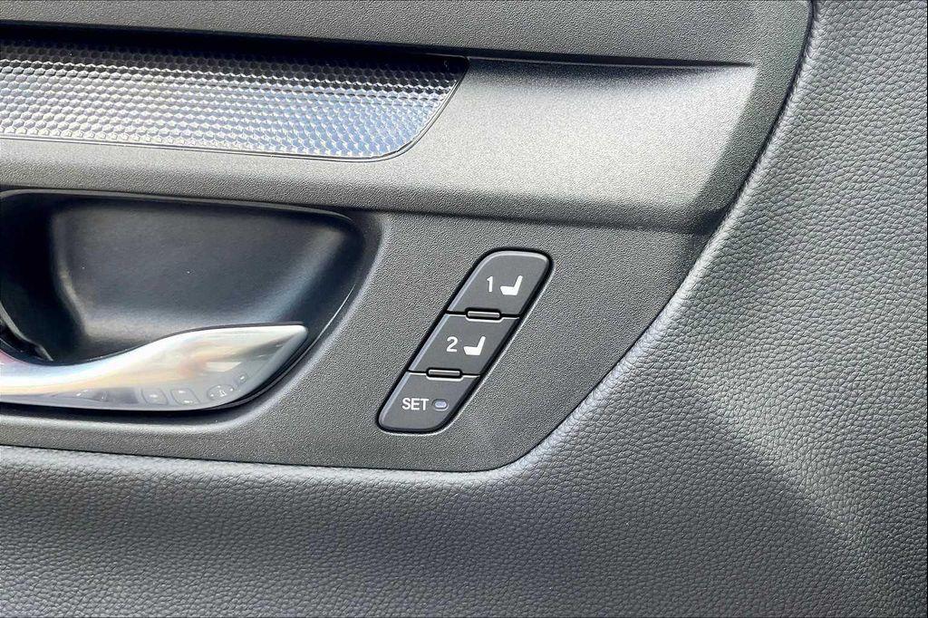 new 2026 Honda CR-V Hybrid car, priced at $38,880