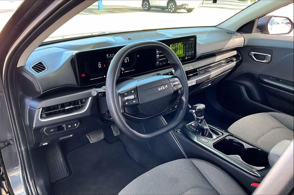used 2025 Kia K4 car, priced at $20,000
