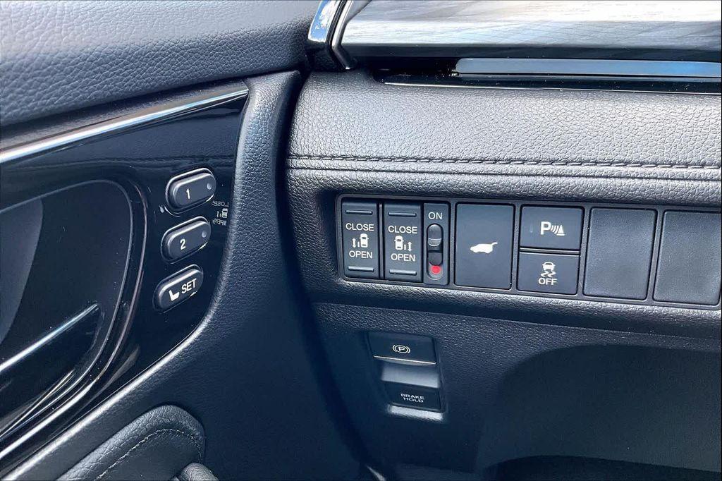 new 2026 Honda Odyssey car, priced at $50,690