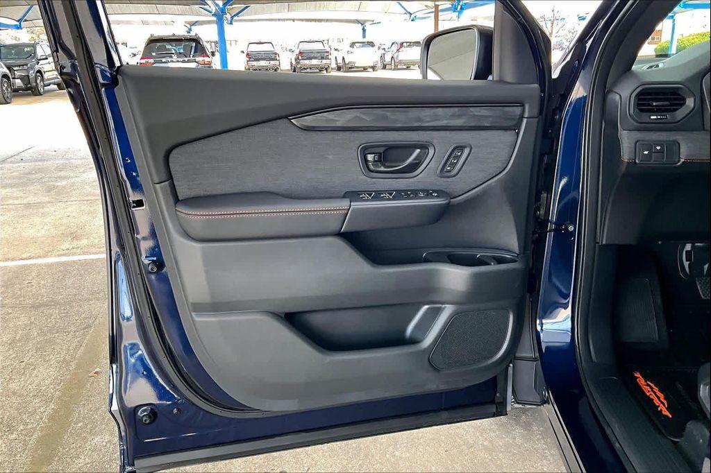 new 2026 Honda Passport car, priced at $50,895