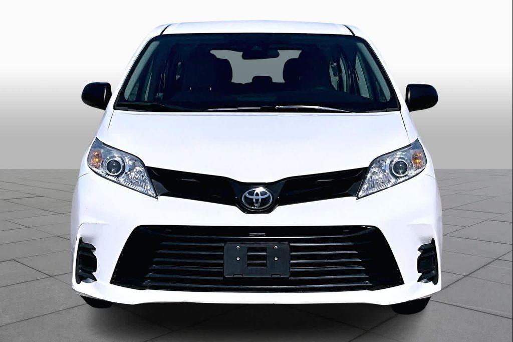 used 2018 Toyota Sienna car, priced at $17,999