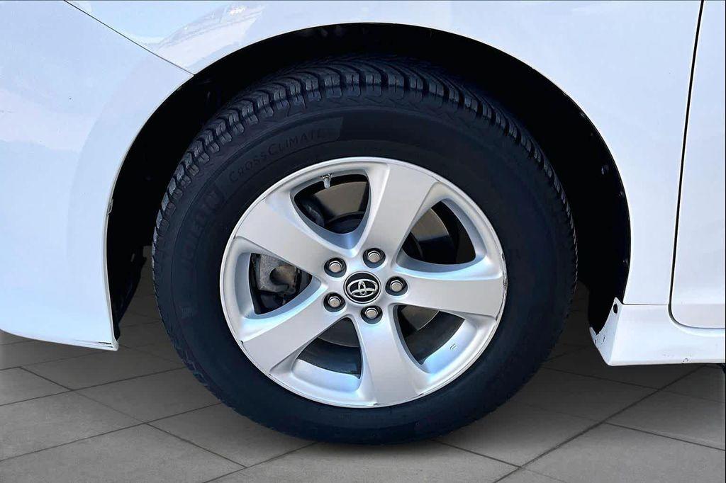 used 2018 Toyota Sienna car, priced at $17,999