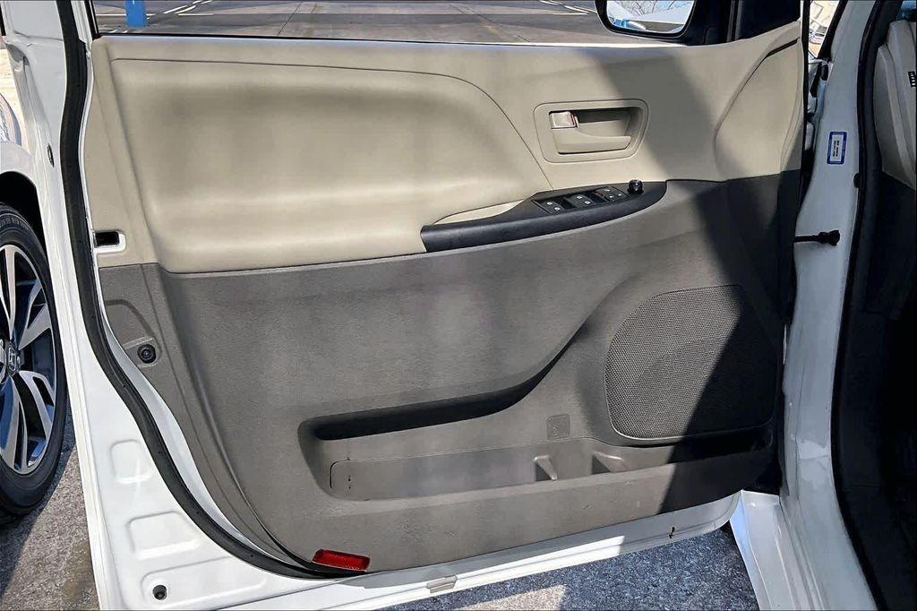 used 2018 Toyota Sienna car, priced at $17,999