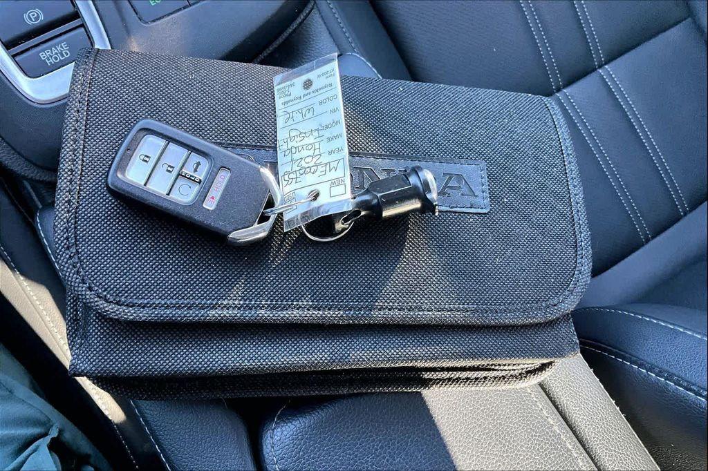 used 2021 Honda Insight car, priced at $18,699