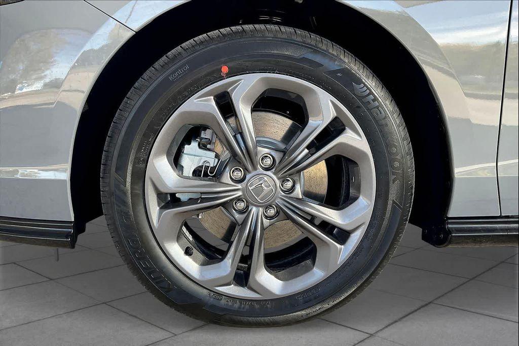 new 2025 Honda Accord Hybrid car, priced at $34,840