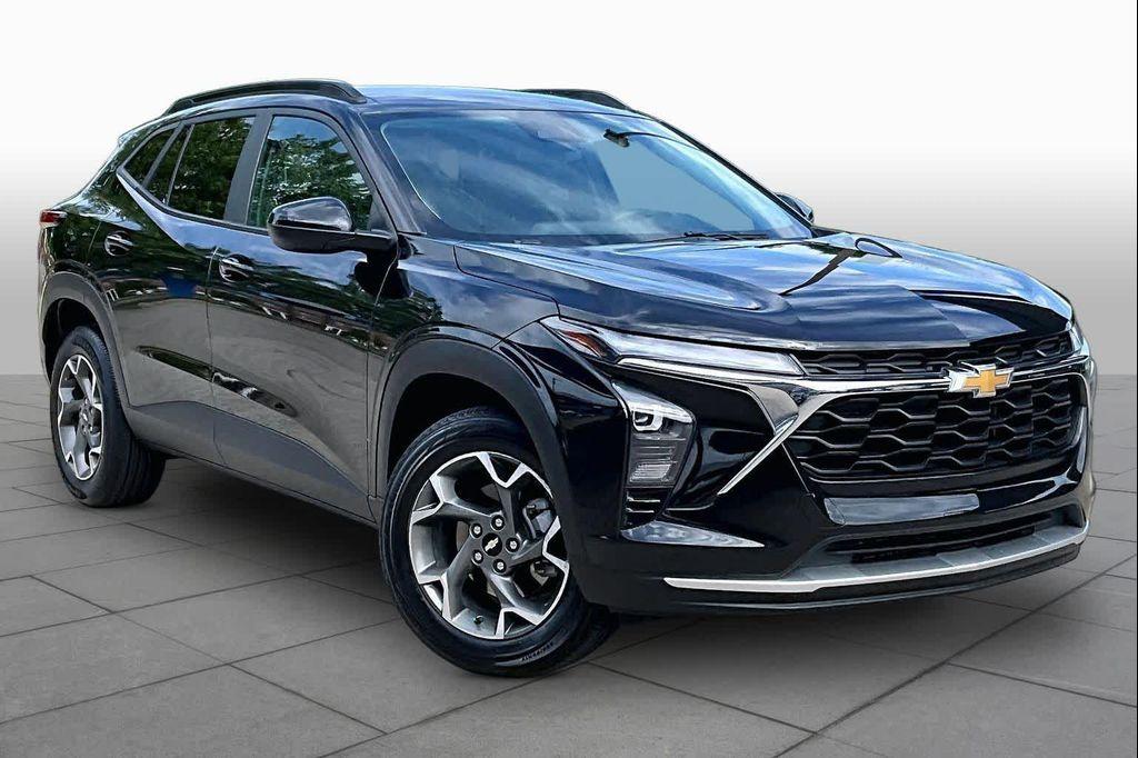 used 2024 Chevrolet Trax car, priced at $21,398