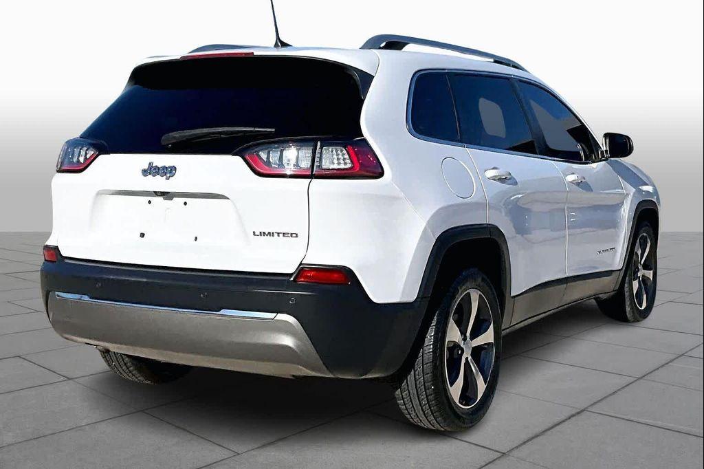 used 2019 Jeep Cherokee car, priced at $17,699