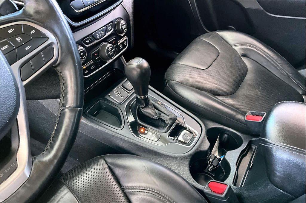 used 2019 Jeep Cherokee car, priced at $17,699