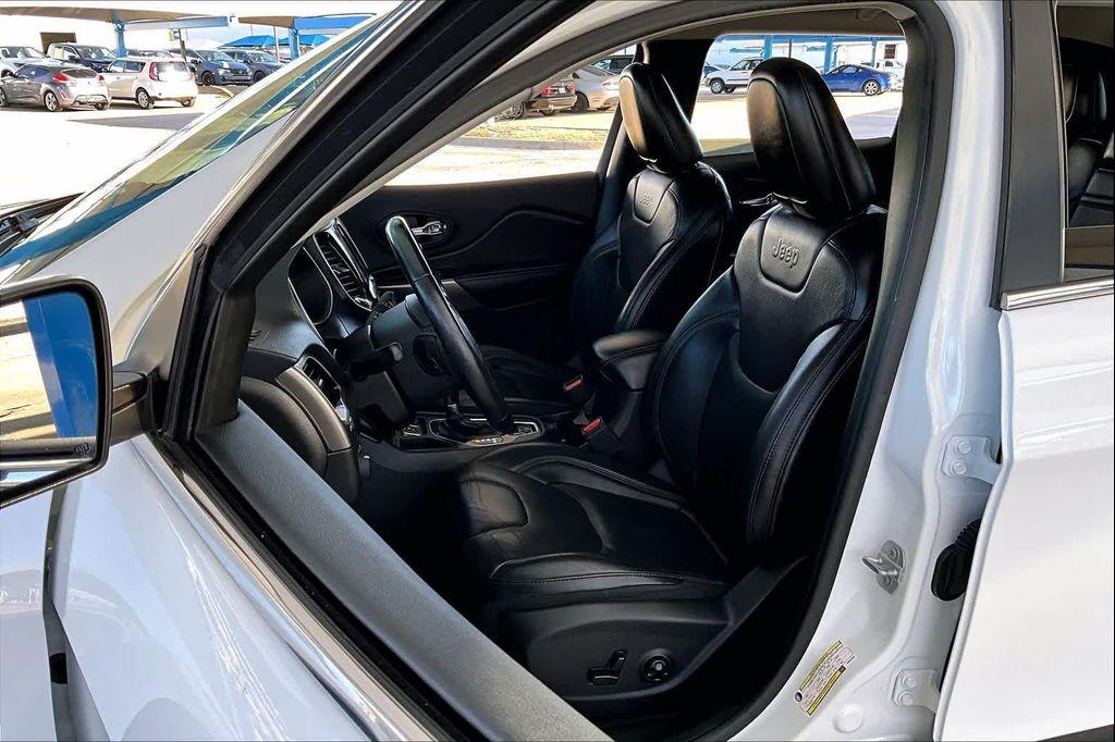 used 2019 Jeep Cherokee car, priced at $17,699