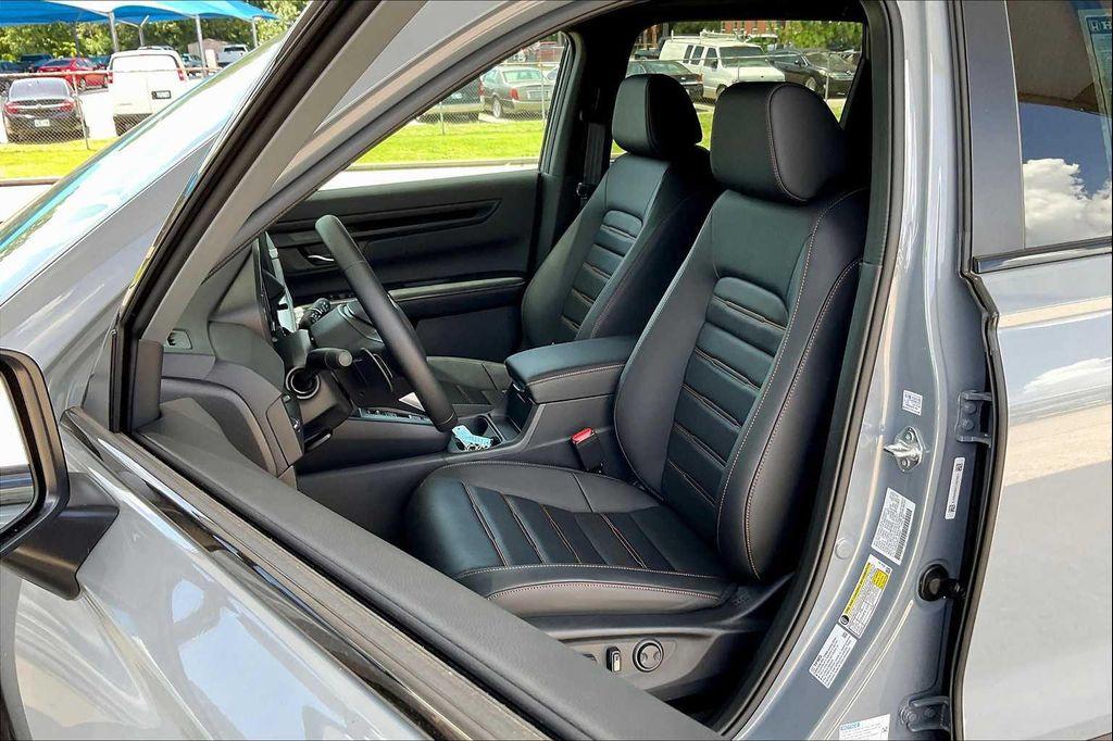 new 2026 Honda CR-V Hybrid car, priced at $38,880