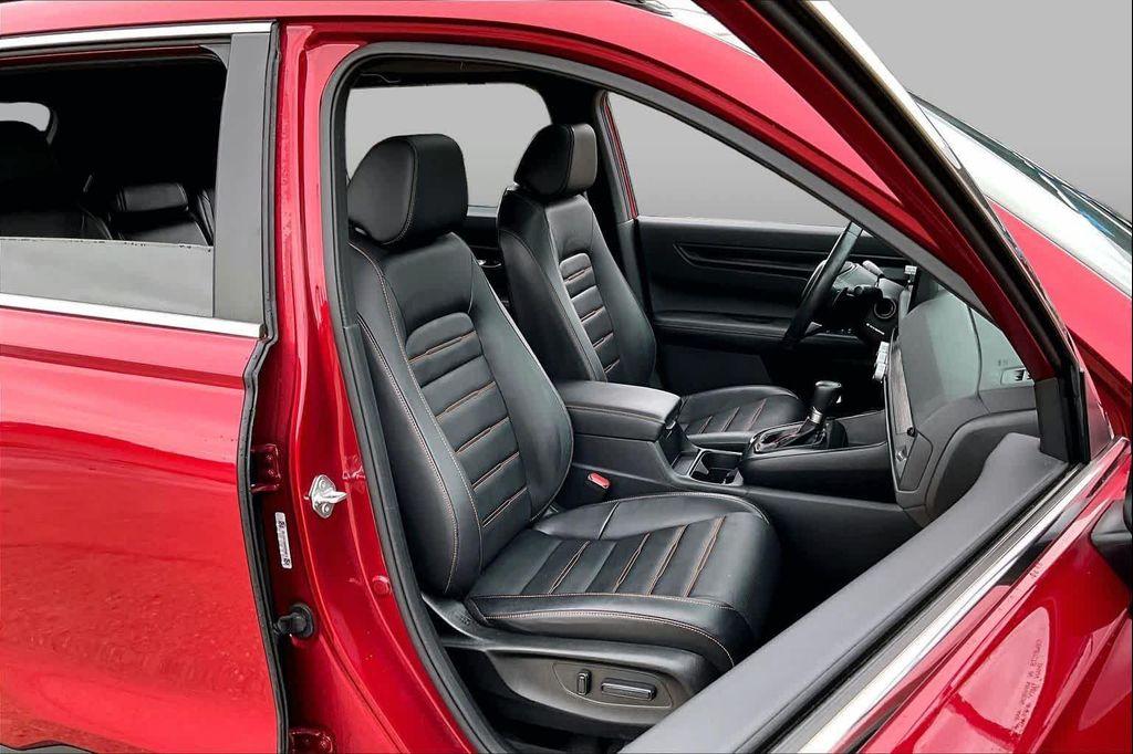 used 2024 Honda CR-V Hybrid car, priced at $32,698