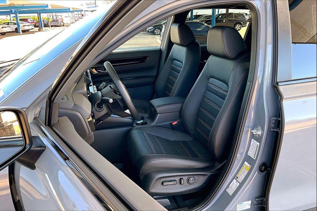 new 2026 Honda CR-V Hybrid car, priced at $41,066