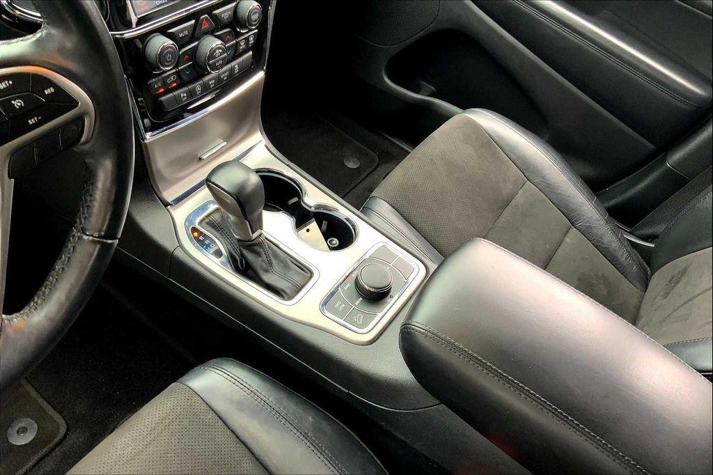 used 2022 Jeep Grand Cherokee car, priced at $20,699