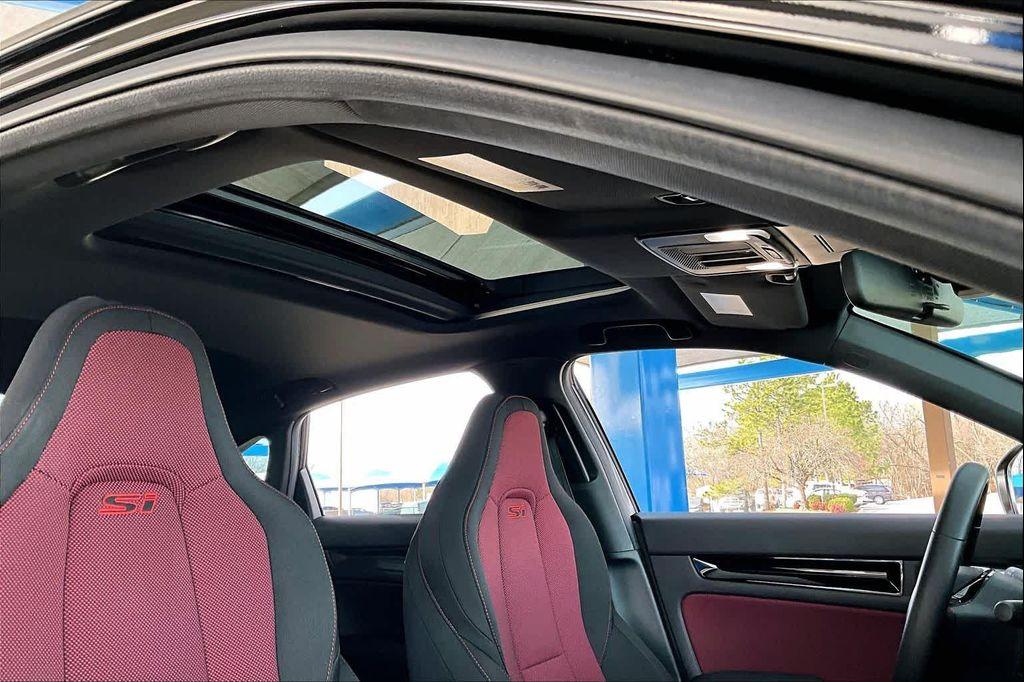 used 2025 Honda Civic Si car, priced at $31,999