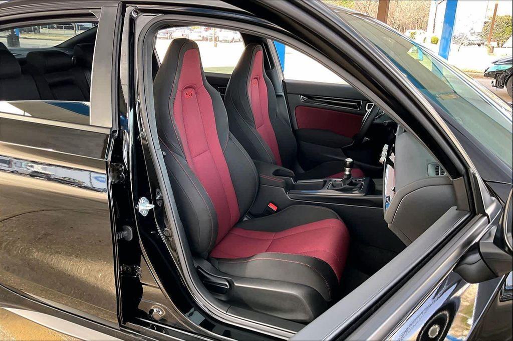 used 2025 Honda Civic Si car, priced at $31,999