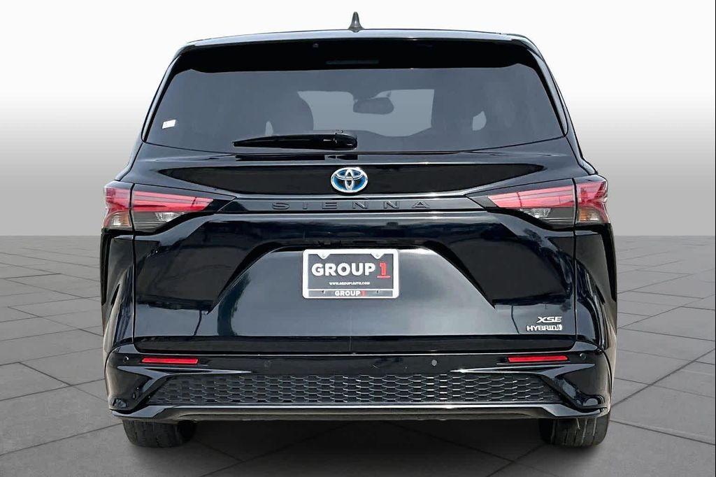 used 2023 Toyota Sienna car, priced at $38,999
