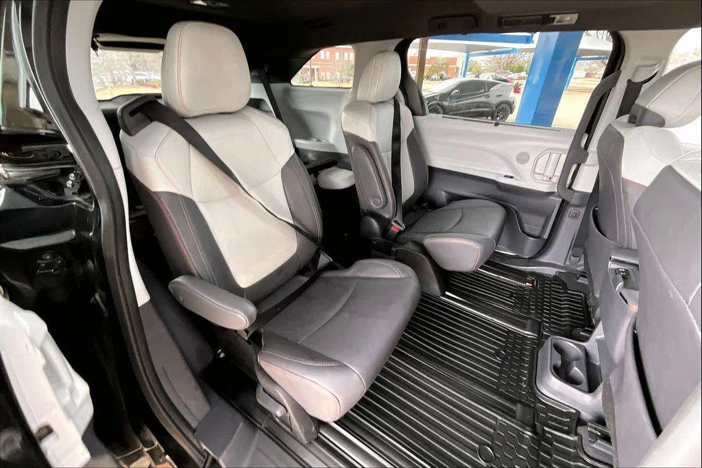 used 2023 Toyota Sienna car, priced at $38,999