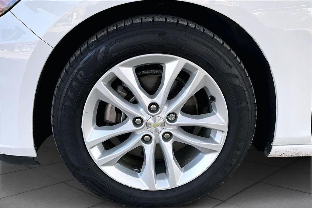 used 2018 Chevrolet Malibu car, priced at $10,899