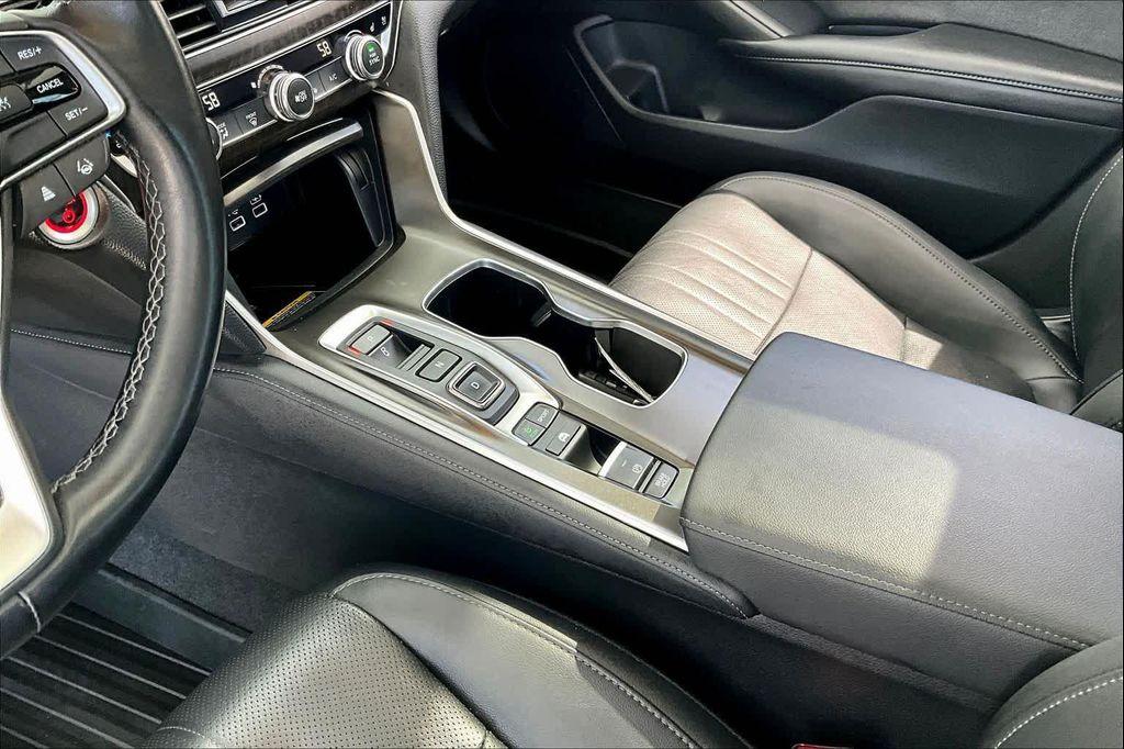 used 2022 Honda Accord Hybrid car, priced at $27,999