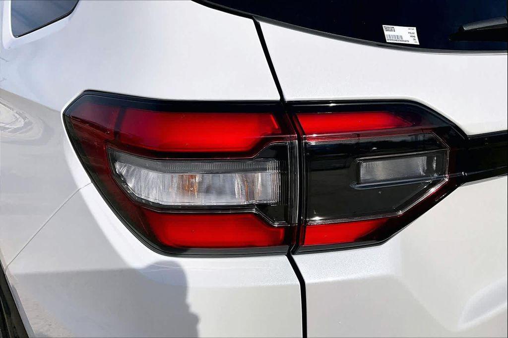 new 2026 Honda Pilot car, priced at $52,345