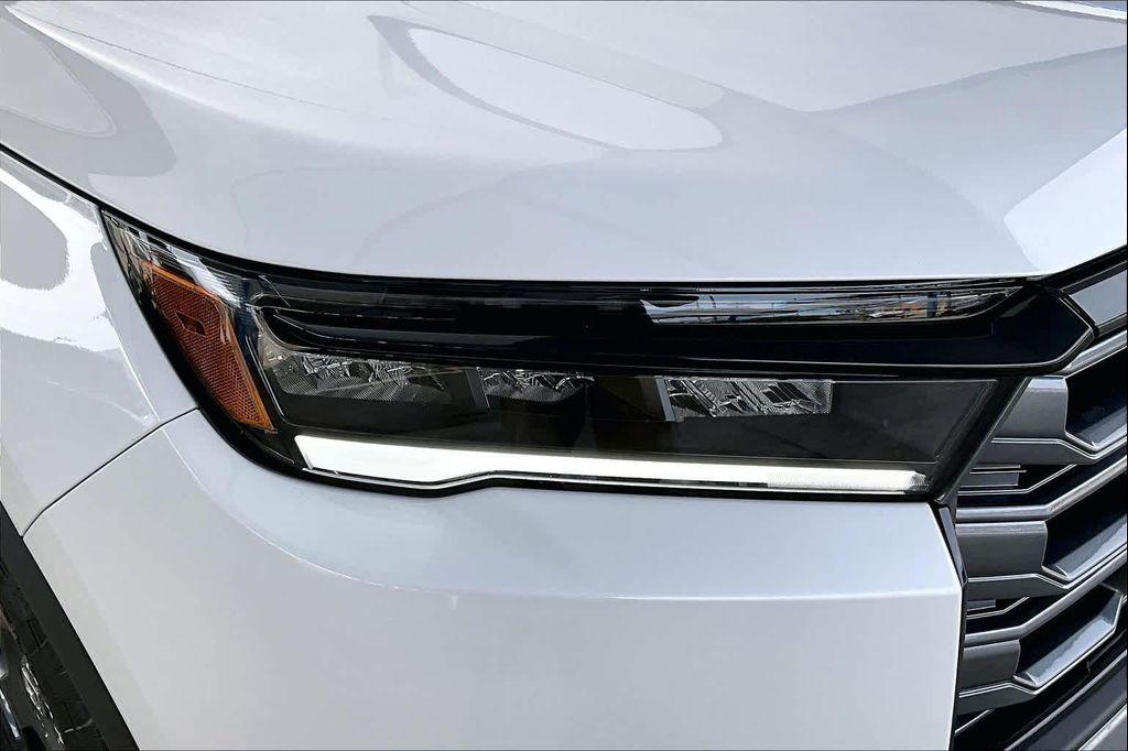 new 2026 Honda Pilot car, priced at $52,345