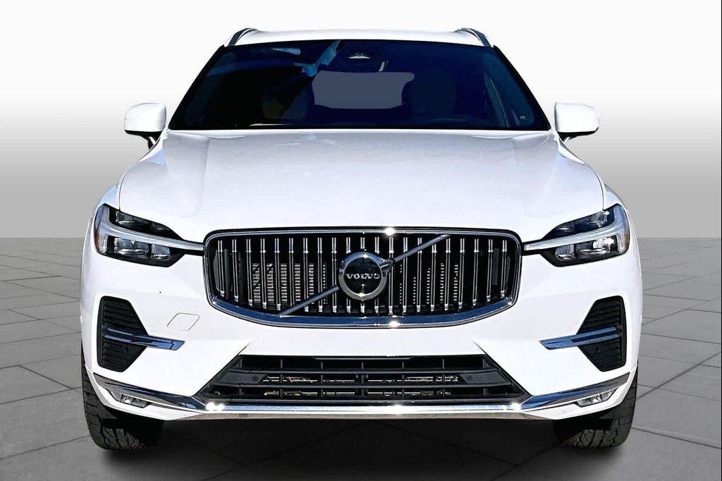 used 2023 Volvo XC60 car, priced at $34,700