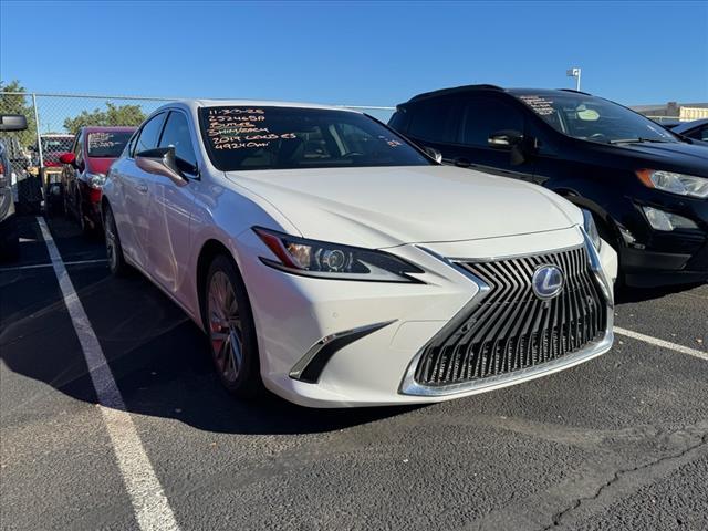 used 2019 Lexus ES 300h car, priced at $30,162