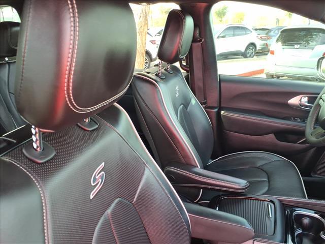 used 2022 Chrysler Pacifica car, priced at $29,679