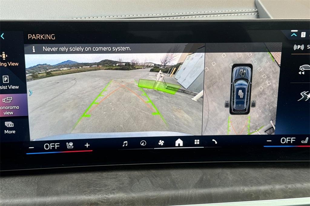 new 2026 BMW X7 car, priced at $94,670