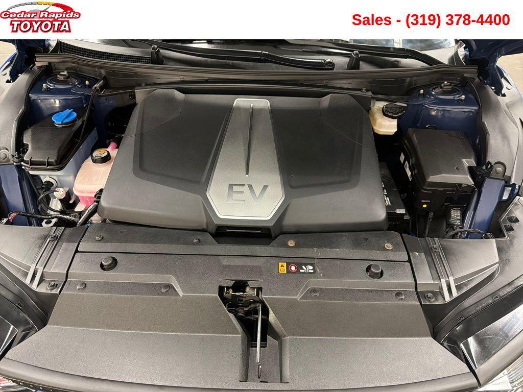 used 2023 Kia EV6 car, priced at $22,996