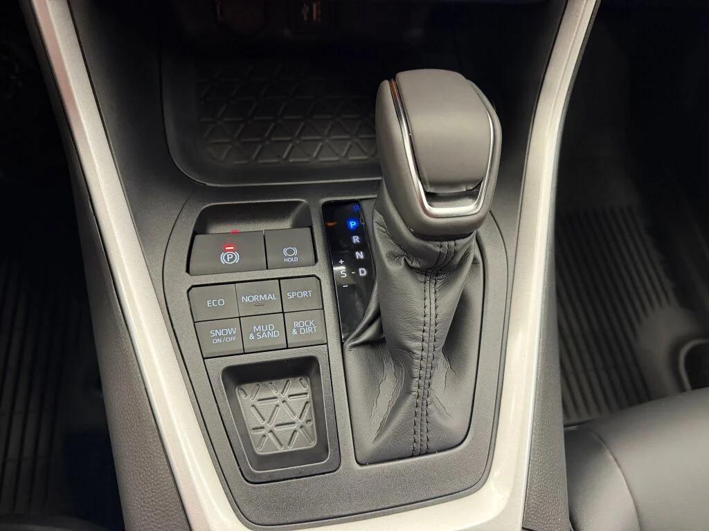 new 2025 Toyota RAV4 car, priced at $40,089